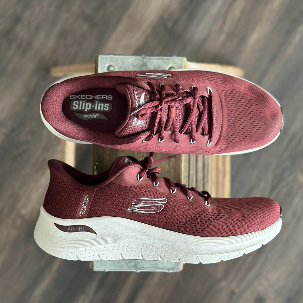 NWOT Skechers Shoes Arch Fit 2.0 Slip-Ins Athletic Maroon Men's Sneakers Size 12
